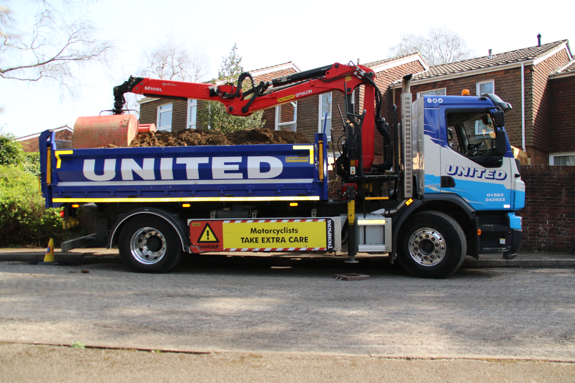 Grab Hire & Aggregates Delivery Surrey & Sussex | United Grab Hire