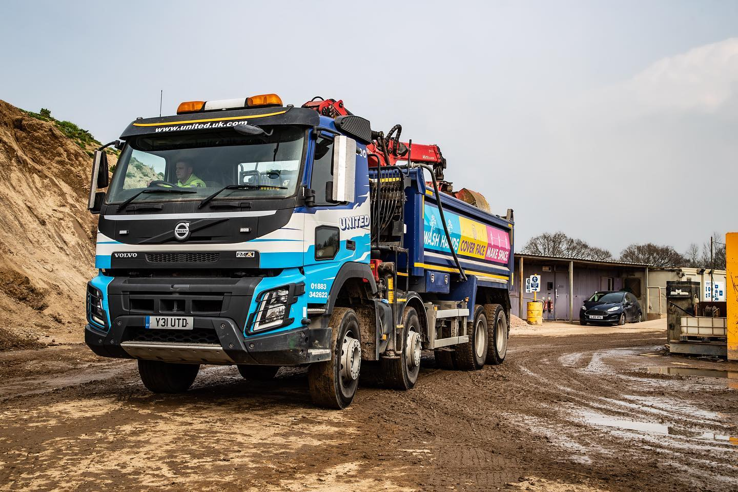 Grab Hire & Aggregates Delivery Surrey & Sussex | United Grab Hire